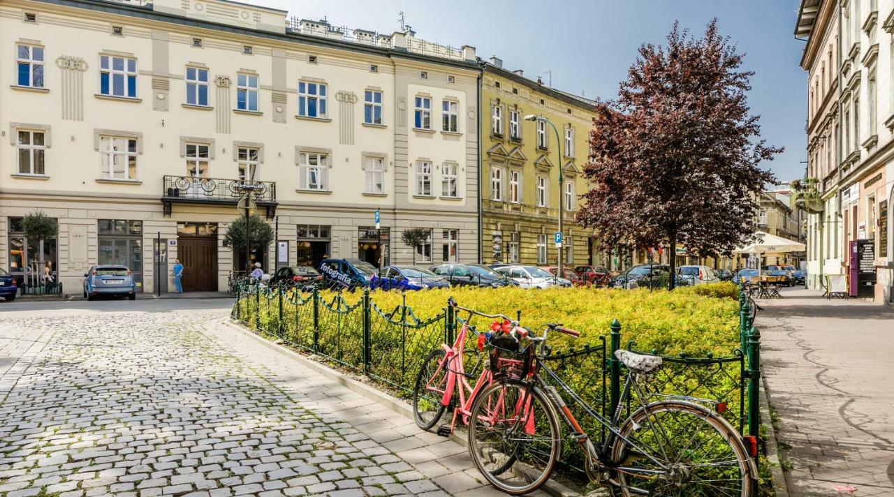 Miodowe Mieszkanko Cracóvia Exterior foto